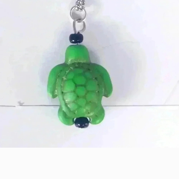 Other - Green Turtle Pendant Necklace